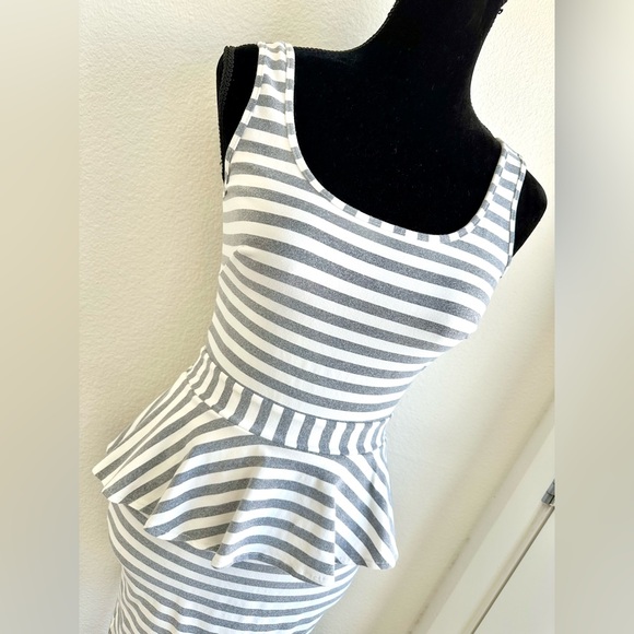 BEBE PEPLUM DRESS - Picture 5 of 8